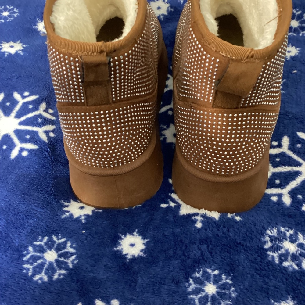 NEW W/O BOX TARYN by TARYN ROSE SZ 10 BROWN ANKLE BOOTS SILVER BEADS GLAMOUR - Picture 5 of 8